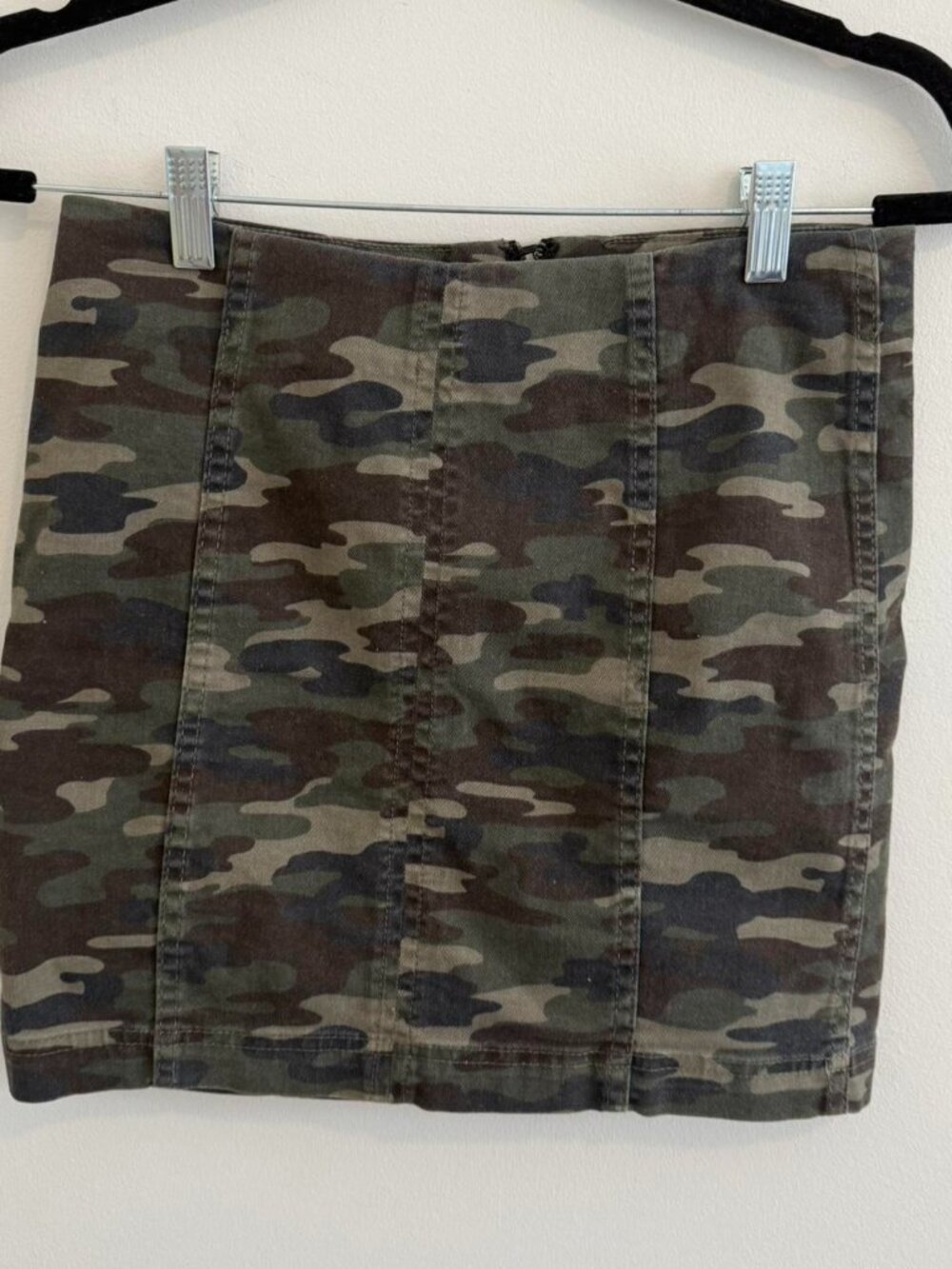 Free People Camo Min Skirt -size 2
